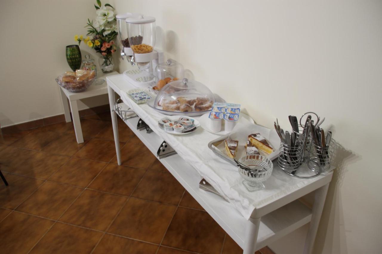 B&B Alexander-Room And Breakfast パレルモ エクステリア 写真